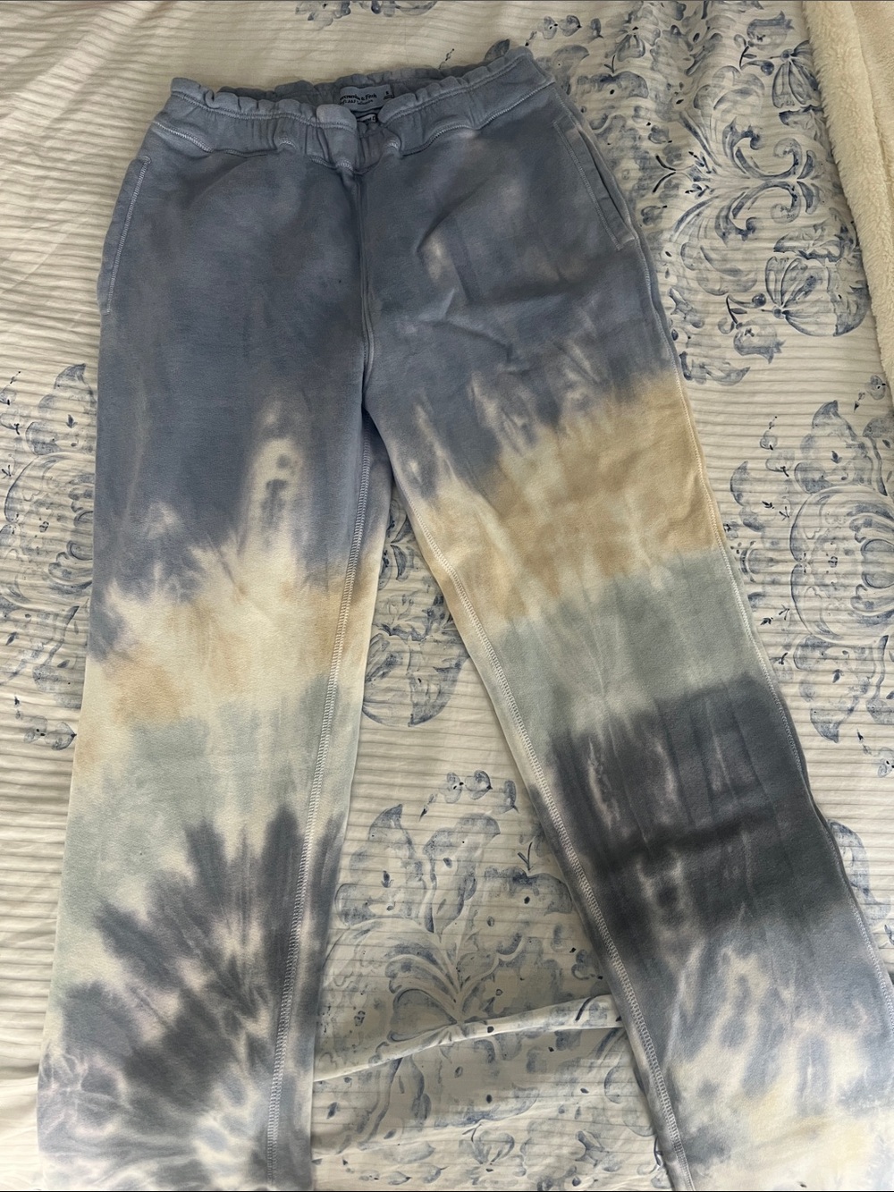 Abercrombie & Fitch Tie-Dye Cozy Sweatpants